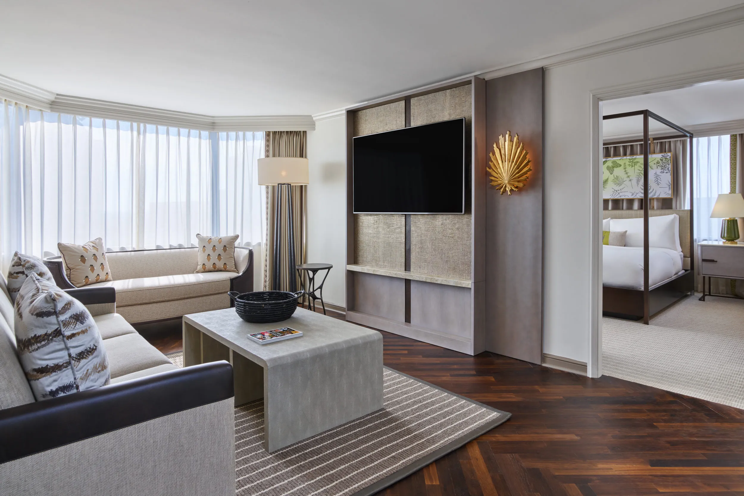 https://thewhitleyhotel.com/wp-content/uploads/2024/04/LUX_ATLLU_buckheadsuiteliv1EXKS-e1565364368758.jpg